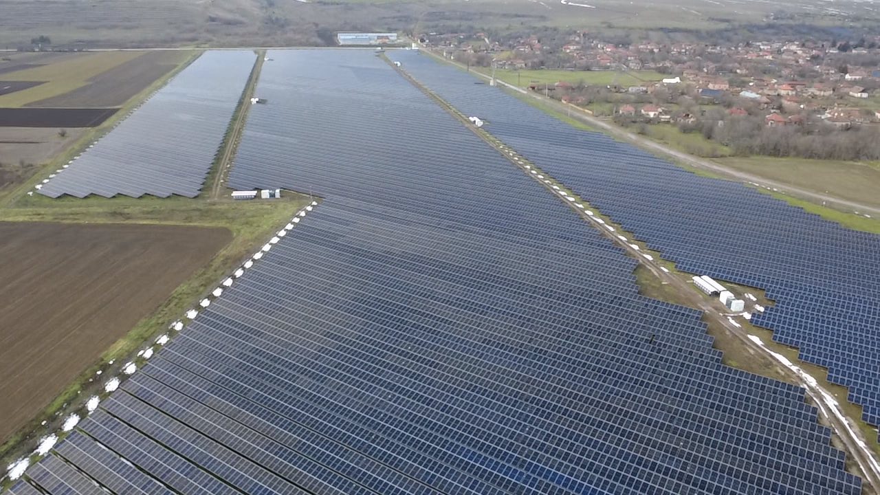 Наземна фотоволтаична централа